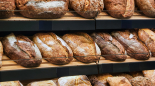 Brot im Regal Brot im Regal