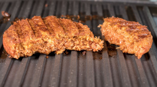 Veggie Burger auf dem Grill